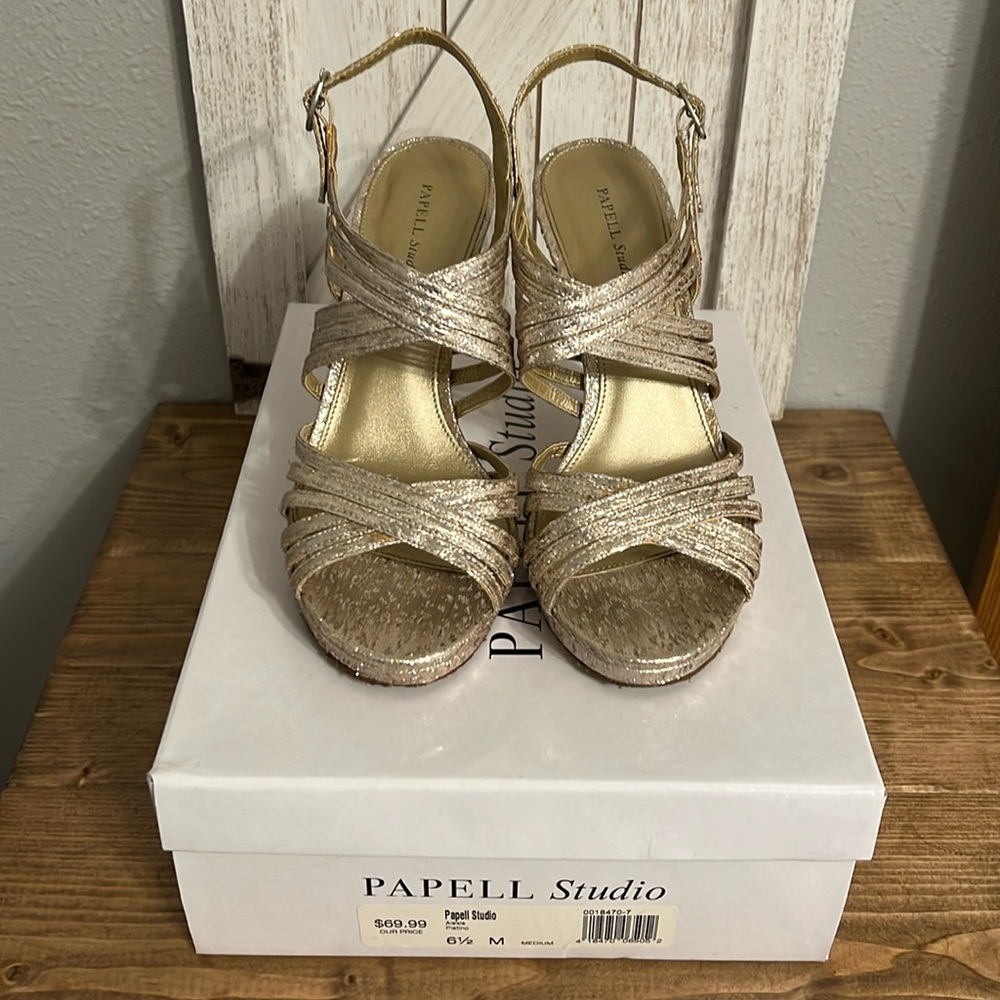 Papell Studio Gold | Silver Metallic Heels Size 6.5